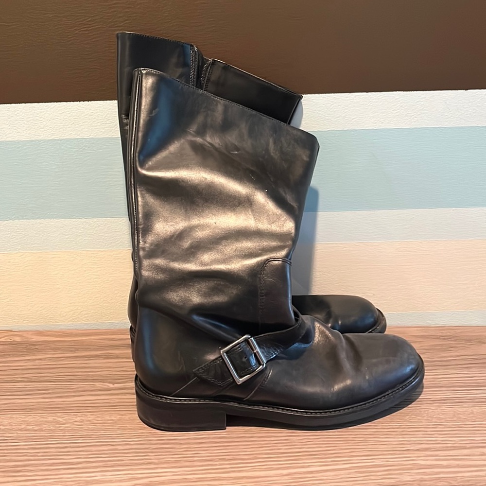 Eddie Bauer leather boots Women’s size 9